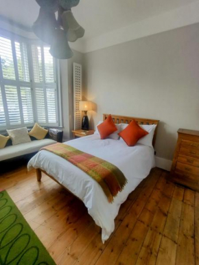 Annette's Place, Greenwich Garden Apartment, London